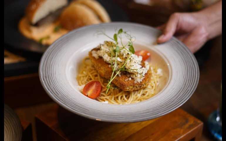 ROCA Restaurant Jogja Tawarkan Pengalaman Baru Menikmati Hidangan Plant-Based Modern