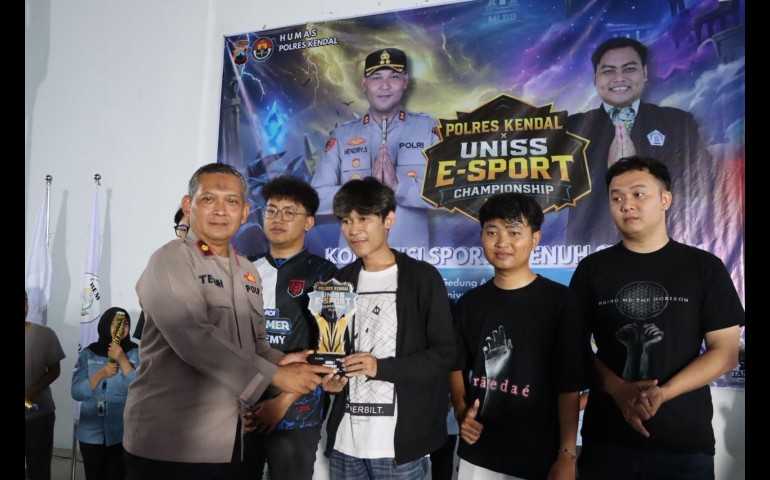 Polres Kendal Bersama BEM UNISS Sukses Gelar Turnamen E-Sport MLBB