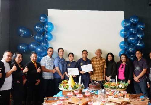 Aston Inn Pandanaran Semarang Rayakan HUT ke-5, Usung Tema Teamworks Makes Success