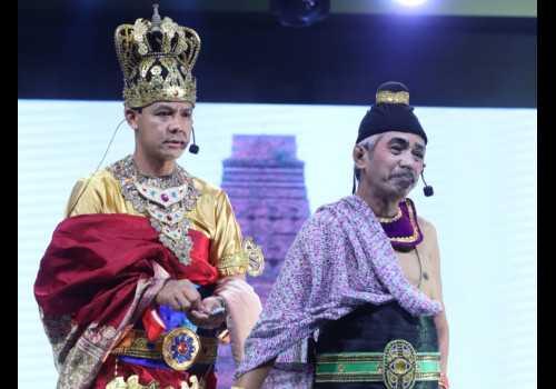 Momen Spesial Ganjar Main Ketoprak Sumpah Amukti Palapa