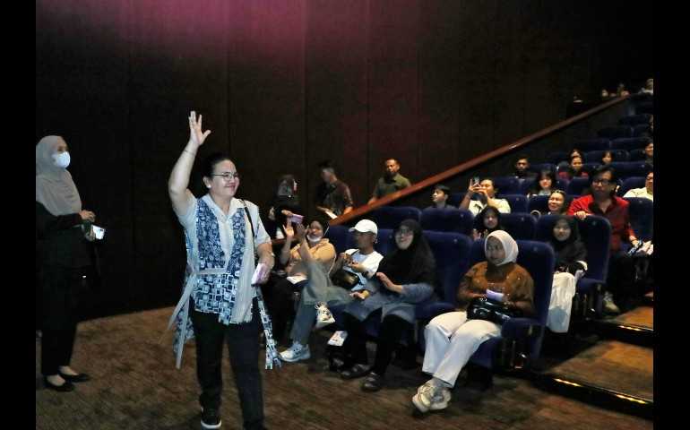 Lewat Film Jangan Buang Ibu, Agustina Bangun Kesadaran Sosial tentang Peran Orang Tua