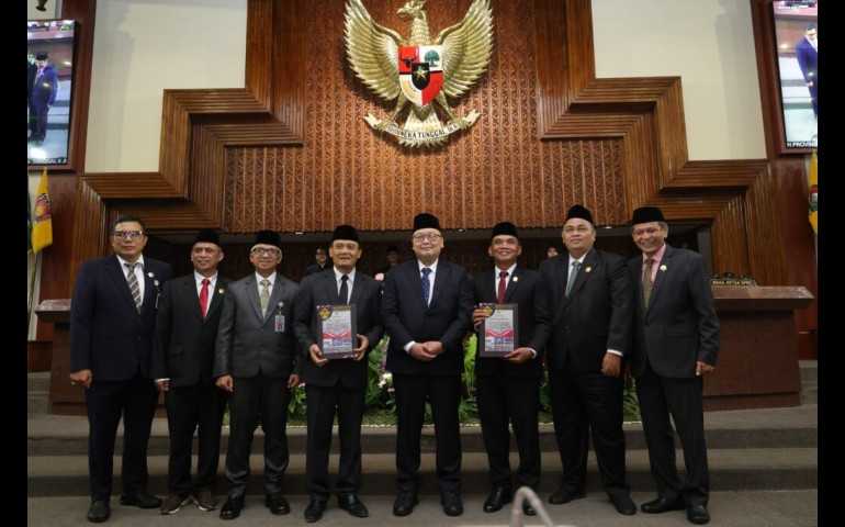 DPRD Jateng Terima LHP BPK, Pemprov Kembali Raih WTP ke-15 Berturut-turut