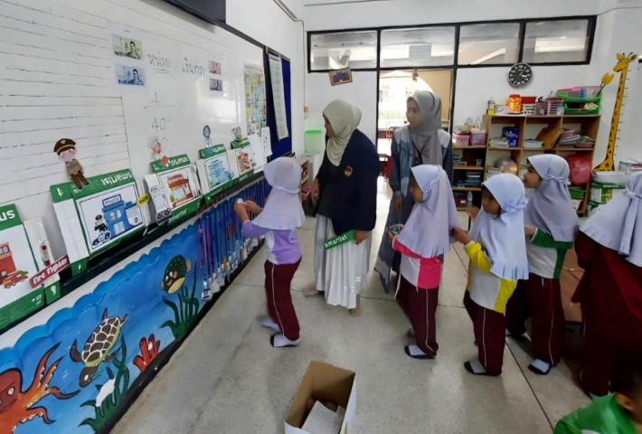 Active Learning Diterapkan di Sekolah Mitra, Mahasiswa UPGRIS Hadirkan Pembelajaran Interaktif di Thailand Selatan