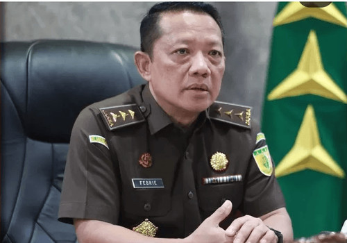 Penyidik Geledah Kediaman Jampidsus Febrie Adriansyah