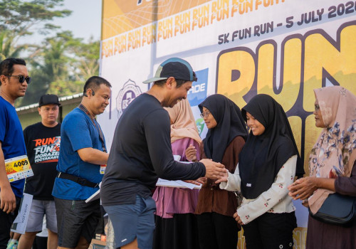 MORAZEN Yogyakarta Perkuat Komitmen ESG, Lima Anak Terima Beasiswa Pendidikan