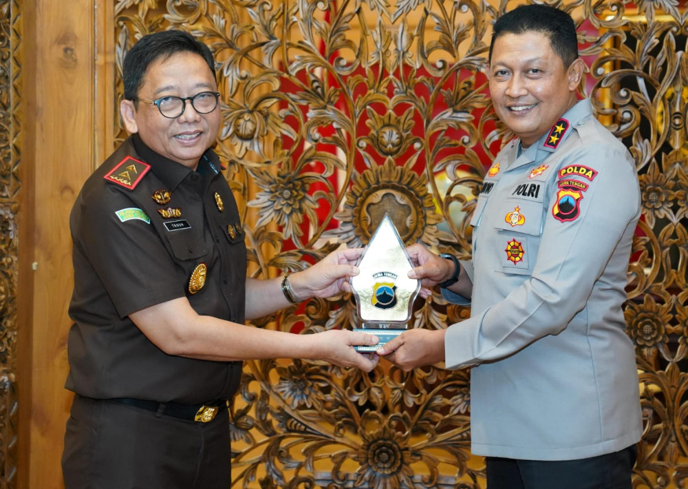 Kajati Teguh Subroto dan Kapolda Ribut Tegaskan Soliditas Penegakan Hukum di Jawa Tengah