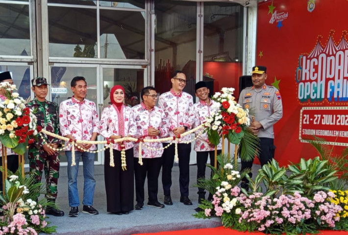Bupati Kendal Buka Kendal Open Fair 2026, Libatkan 210 Peserta dan Ratusan UMKM