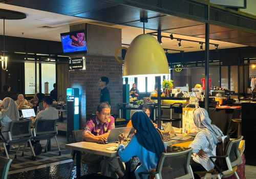 Meet n' Eat Rooms Inc Semarang Jadi Pilihan Baru untuk Kerja, Meeting, dan Makan Siang