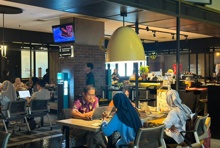 Meet n' Eat Rooms Inc Semarang Jadi Pilihan Baru untuk Kerja, Meeting, dan Makan Siang