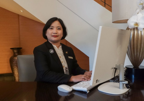 Dari Staf hingga Finance Controller, Perjalanan Karier Tri Yana Yulia Santi di Hotel Ciputra Semarang