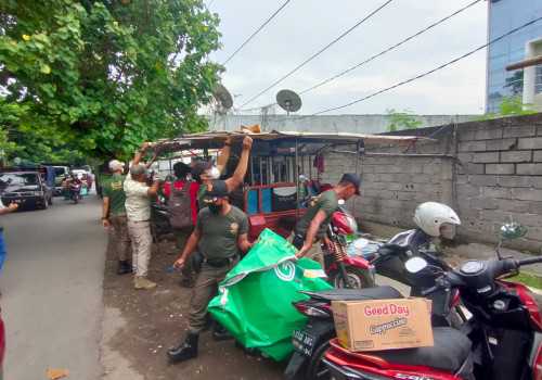 Kembali, Satpol PP Tertibkan Lapak Pedagang Kaligawe Semarang