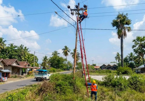 Dirut PLN Kawal Langsung Kelistrikan Nasional Jelang HUT ke-81 Kemerdekaan RI dari Posko NTT