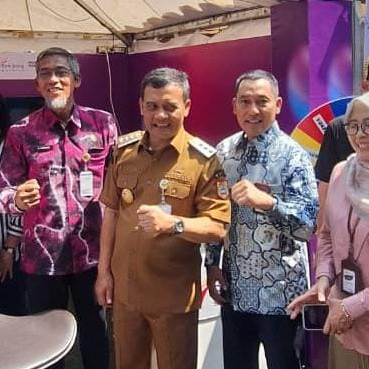 Gubernur Jateng Kunjungi Stand Bank Jateng dan Support Pembiayaan KUR utk Pelaku Ekonomi Mikro serta KPR Subsidi sampai Investasi Emas