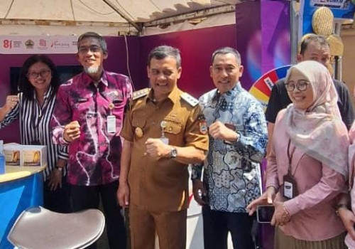 Gubernur Jateng Kunjungi Stand Bank Jateng dan Support Pembiayaan KUR utk Pelaku Ekonomi Mikro serta KPR Subsidi sampai Investasi Emas