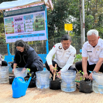 PPK Ormawa Kamadiksi UDINUS Hidupkan Kembali KWT Berkah Makmur, Dorong Ketahanan Pangan Warga Kedungdowo