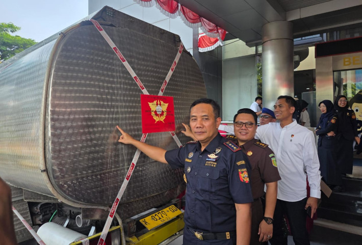 Bongkar Modus Truk Tangki Modifikasi, Bea Cukai Semarang Gagalkan Penyelundupan Jutaan Rokok Ilegal