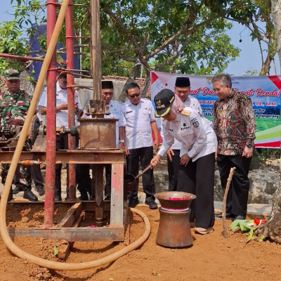 Berikan CSR Pembangunan Sumur Bor, Bupati Kendal Dyah Kartika Permanasari Mengapresiasi Langkah PT Arlisco Electrika Perkasa