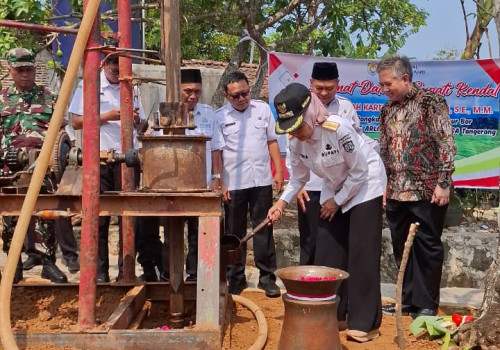 Berikan CSR Pembangunan Sumur Bor, Bupati Kendal Dyah Kartika Permanasari Mengapresiasi Langkah PT Arlisco Electrika Perkasa