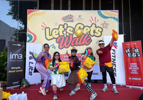 350 Peserta Ramaikan Fun Walk 5K Gets Premiere Semarang di Kota Lama