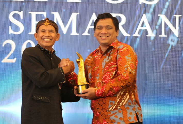 Bank Jateng Raih Apresiasi Inovasi Digital Perbankan Daerah dalam Malam Anugerah Jawa Pos Radar Semarang
