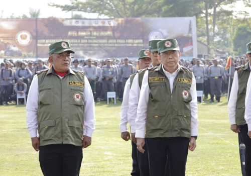 Kajati Teguh Subroto Dikukuhkan sebagai Ketua Aslinmas Jateng, 243.543 Satlinmas Diperkuat