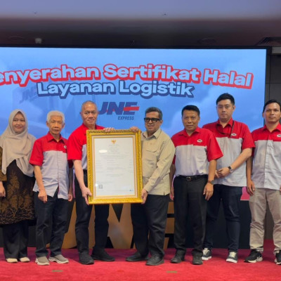 JNE Raih Sertifikasi Halal, Pemisahan Kiriman Halal dan Non-Halal Jadi Sorotan