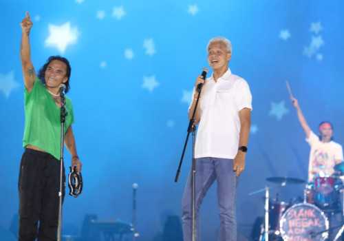 HUT ke-39 Slank, Ganjar Surprise Naik ke Atas Panggung