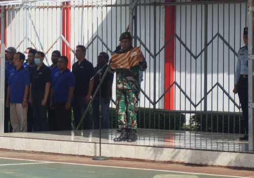 Pimpin Upacara di Lapas Semarang, Danramil Berpesan Untuk Jauhi Narkoba dan Jaga Persatuan