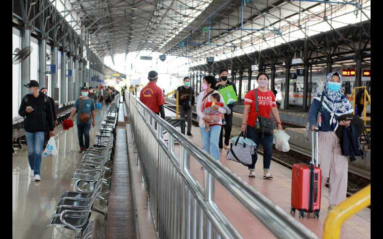 KAI Umumkan Syarat Penumpang Naik KA Terbaru Mulai 19 Desember 2022