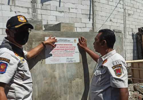 Satpol PP Kota Semarang Segel Tower Seluler Tanpa Izin
