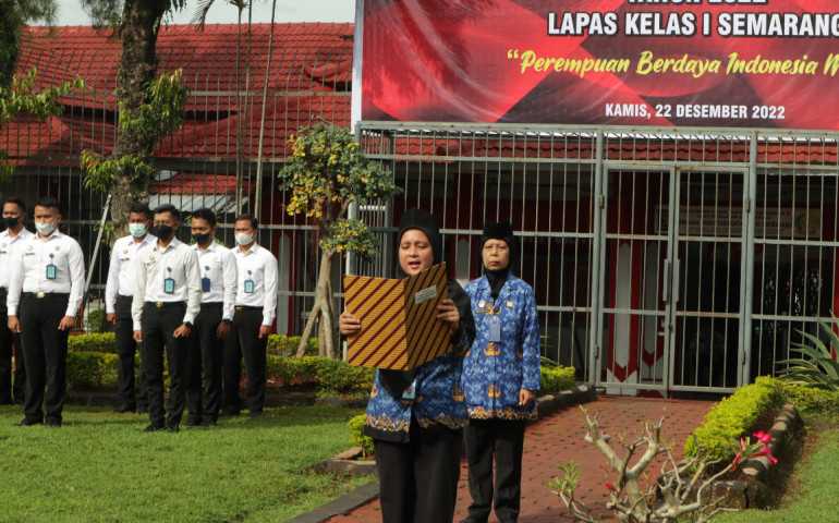 Mempesona, Pegawai Perempuan Lapas Semarang Menjadi Petugas Upacara Hari Ibu ke -94