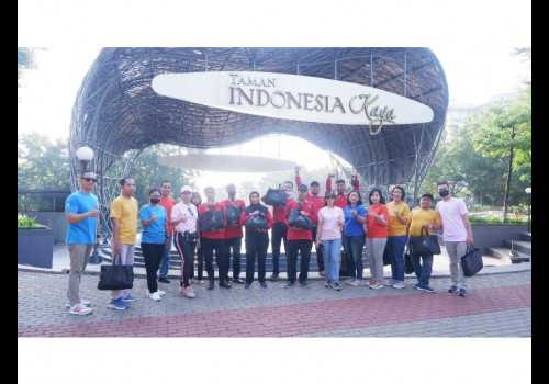 300 Sembako Dibagikan Di Perayaan Ulang Tahun Hotel Ciputra Semarang