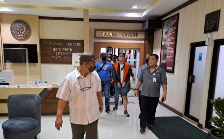 Usai Diperiksa Secara Mendalam Selama 9 Jam, Akhirnya AH Ditetapkan Tersangka Oleh Kejati Jateng