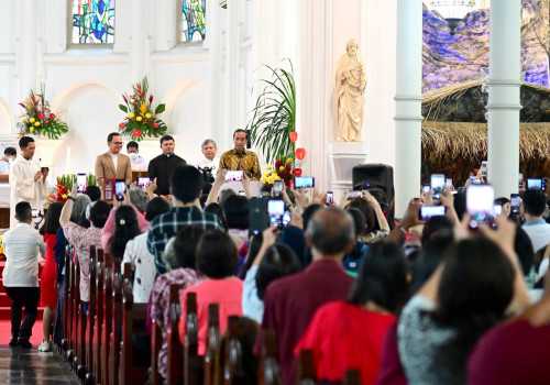 Ucapkan Selamat Natal, Ini Pesan Presiden Jokowi