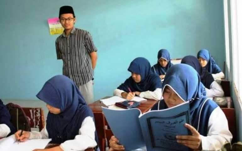 Seluruh Guru Ngaji dan Madrasah Diniyah di Jateng Akan Terima Insentif Sepanjang 2022