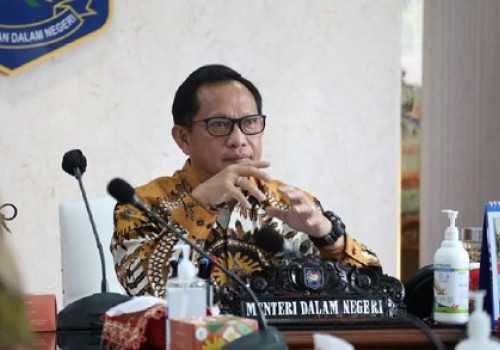 Mendagri Instruksikan Seluruh Pemda Cabut Perda Sanksi Kerumunan