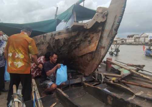 Dampak Cuaca Buruk, Seluruh Nelayan Kota Semarang Libur Melaut