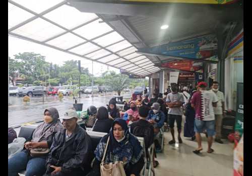 Curah Hujan Tinggi Semarang dan Kendal, KAI Sampaikan Permohonan Maaf Atas Gangguan Perjalanan