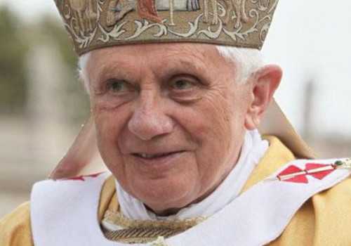 Paus Emeritus Benediktus XVI Meninggal Dunia Pada Usia ke-92 Tahun
