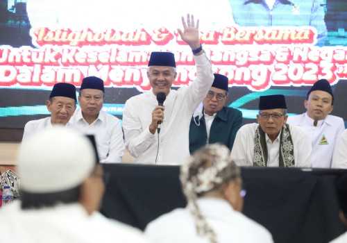 Penghujung Pergantian Tahun, Ganjar Ajak Doa Bersama Untuk Jawa Tengah