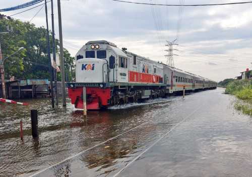 Banjir Surut, Perjalanan Penumpang KA Daop 4 Semarang Kembali Normal