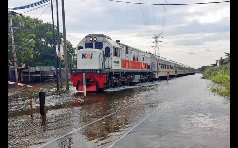 Banjir Surut, Perjalanan Penumpang KA Daop 4 Semarang Kembali Normal
