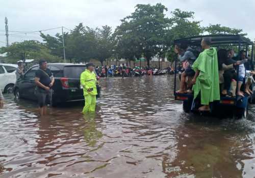 Jateng Masih Berpotensi Cuaca Buruk, Masyarakat  Waspadai Angin Kencang