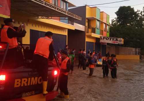 Banjir Meteseh Semarang, BPBD Jateng Terjunkan 2 Tim Evakuasi