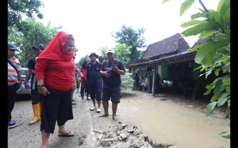 Pemkot Semarang Pasang Kisdam, Antisipasi Terjadi Banjir Susulan di Kelurahan Rowosari