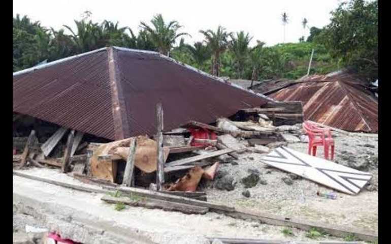 Gempa 7,5 Magnitudo Hancurkan Belasan Rumah di Maluku