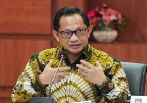 Kemendagri Kaji Dampak Perpanjangan Jabatan Kades