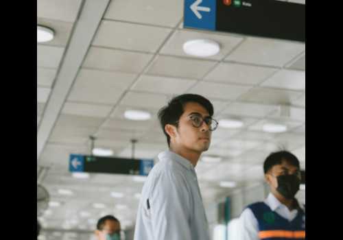 Menuju Single Terbaru Di Bulan Feb, Rayhan Noor Perkenalkan Mau Tak Mau