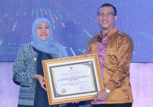 Solusi Bangun Indonesia Raih Investment Award 2023, Pabrik Tuban Dinilai Perbaiki Lingkungan, Sosial dan Ekonomi
