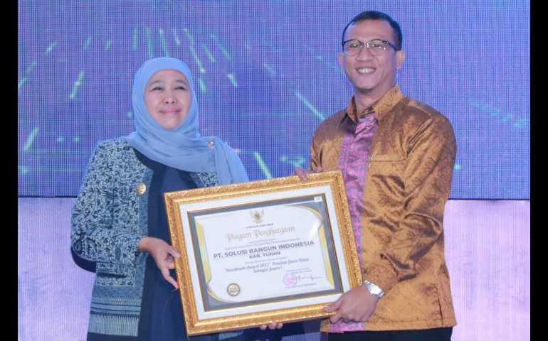 Solusi Bangun Indonesia Raih Investment Award 2023, Pabrik Tuban Dinilai Perbaiki Lingkungan, Sosial dan Ekonomi
